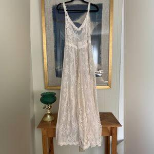 Free People intimately lace maxi // Pearl // fits like a small